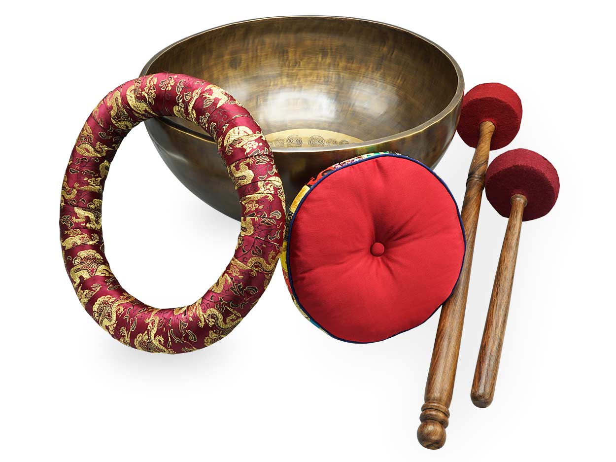 Zubehör für Klangschale mit Fußgravur: violetter Klangschalen-Ring, rotes rundes Satin-Kissen und zwei rote Spezialklöppeln