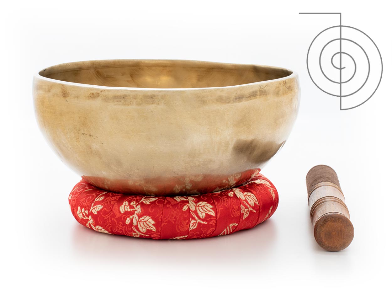Reiki Klangschale mit ChoKuRei Symbol ca. 1000-1100 g, rotem Ring mit Blumenmotiv und Holz-Leder Klöppel